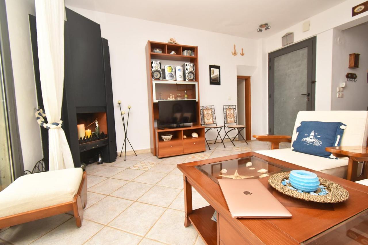 Olia Sea View Shared Pool Villa, Néa Fókaia エクステリア 写真