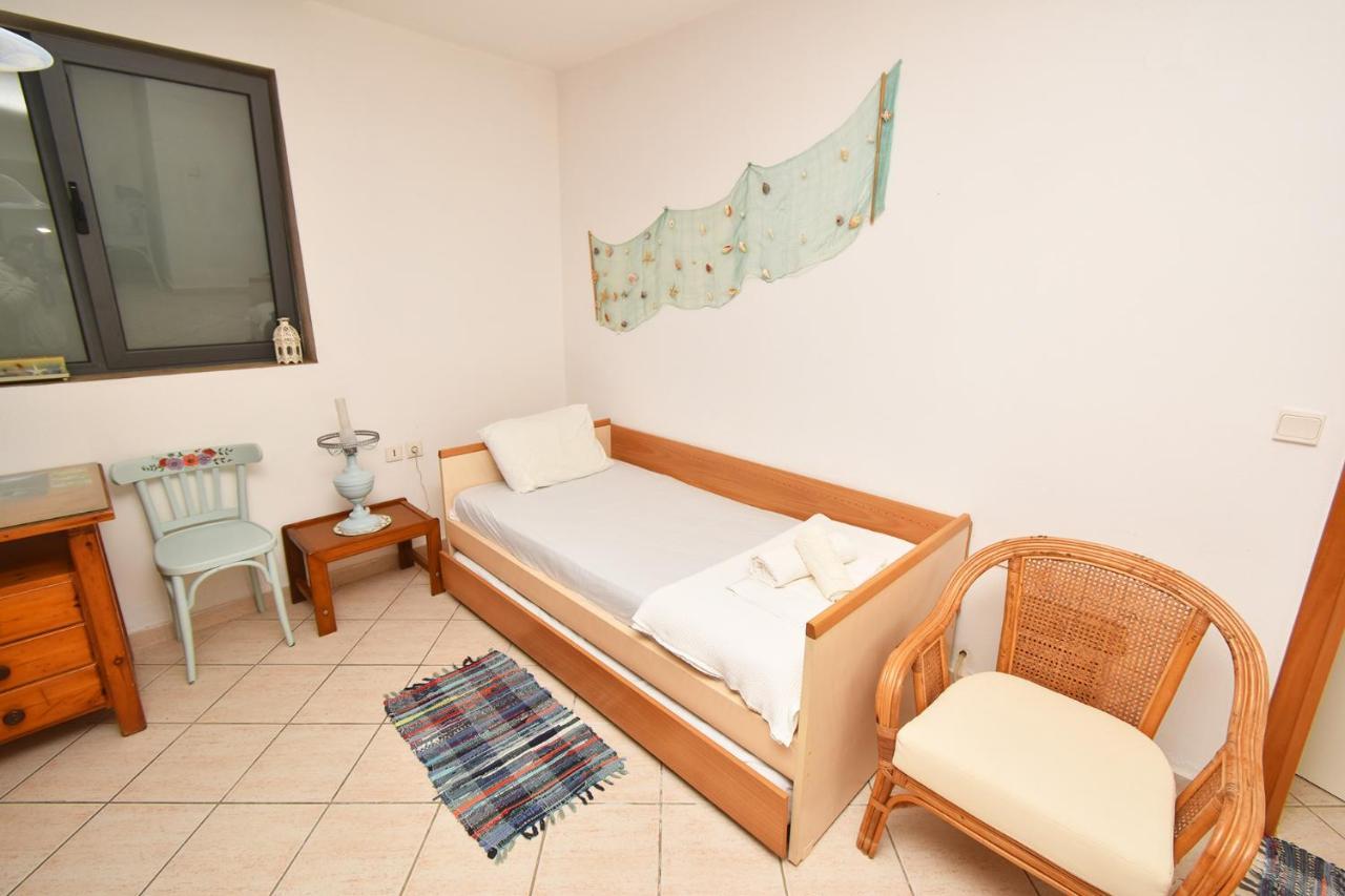 Olia Sea View Shared Pool Villa, Néa Fókaia エクステリア 写真
