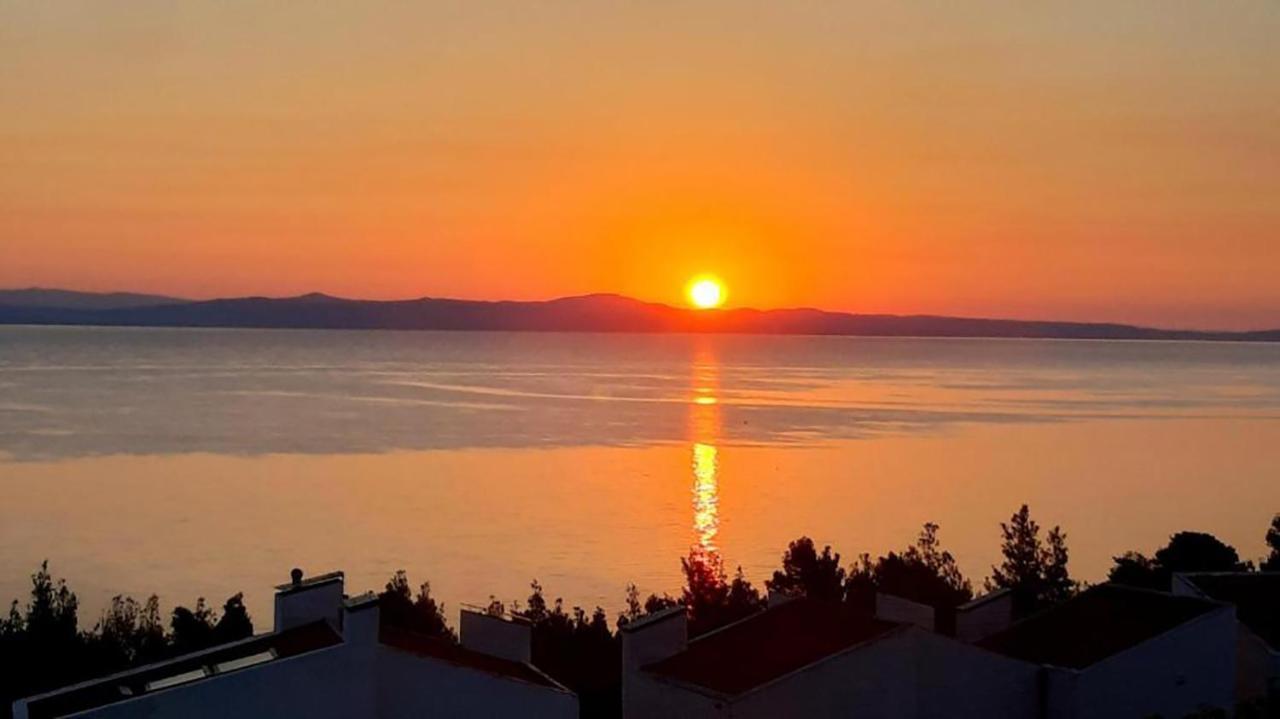 Olia Sea View Shared Pool Villa, Néa Fókaia エクステリア 写真