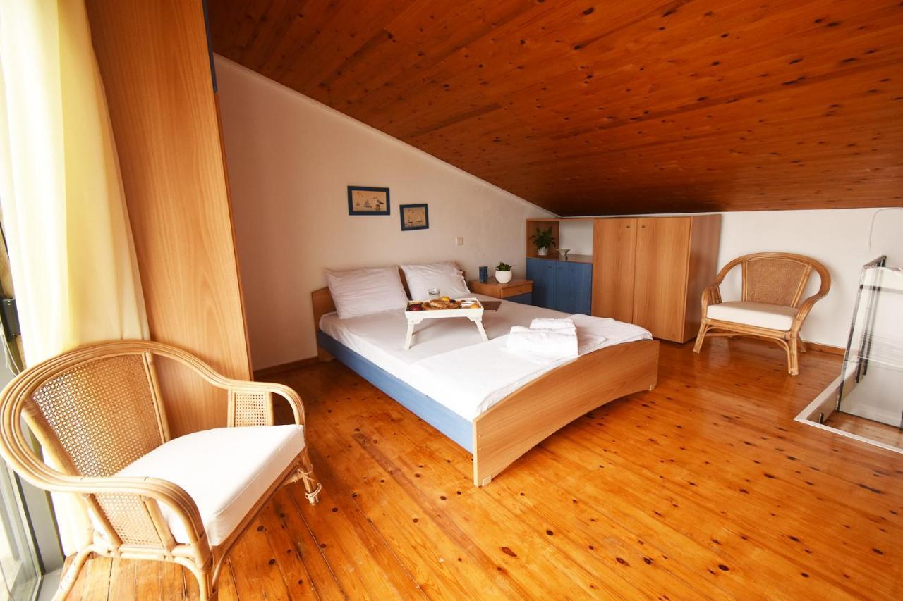 Olia Sea View Shared Pool Villa, Néa Fókaia エクステリア 写真