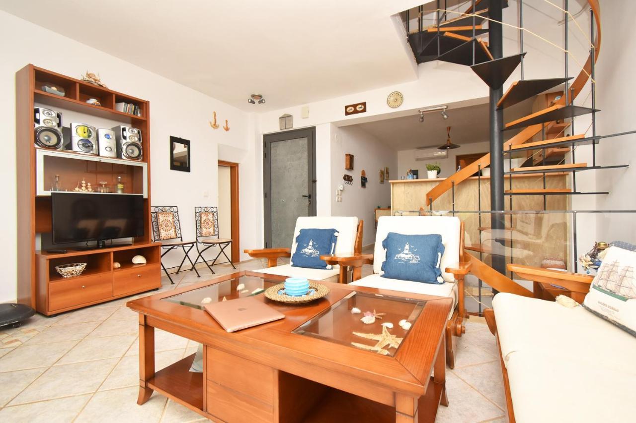 Olia Sea View Shared Pool Villa, Néa Fókaia エクステリア 写真