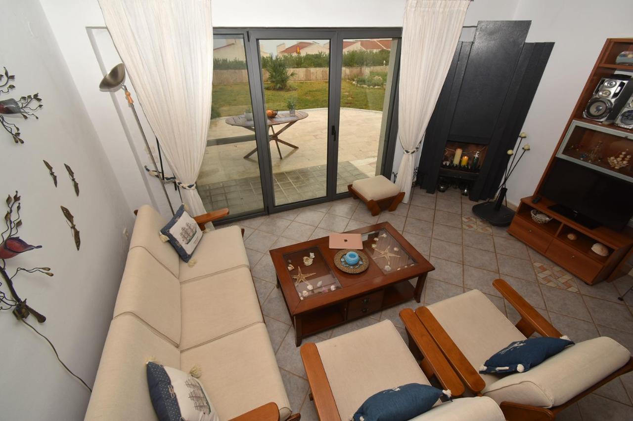 Olia Sea View Shared Pool Villa, Néa Fókaia エクステリア 写真