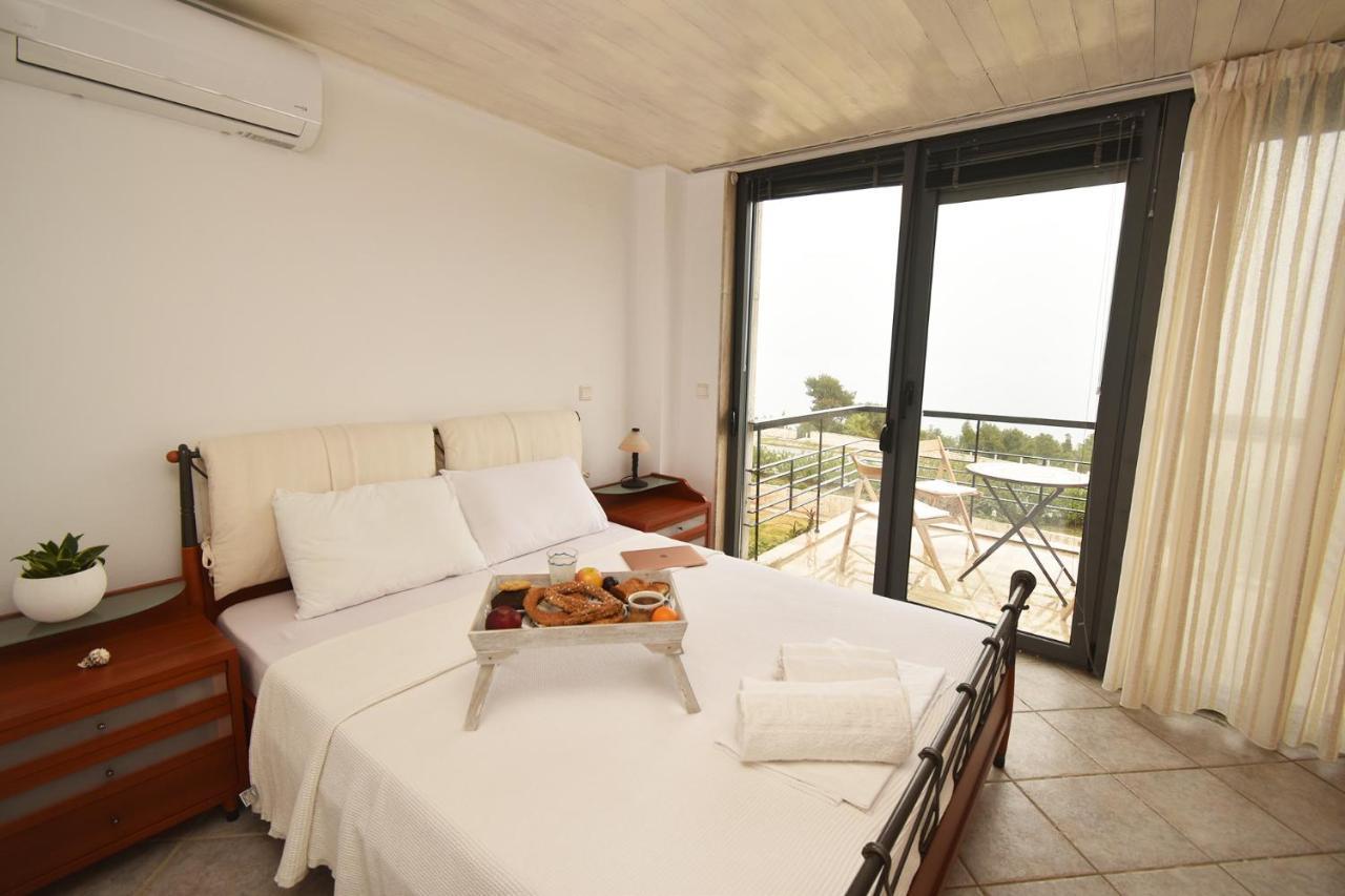 Olia Sea View Shared Pool Villa, Néa Fókaia エクステリア 写真