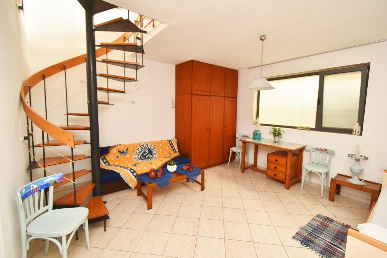 Olia Sea View Shared Pool Villa, Néa Fókaia エクステリア 写真